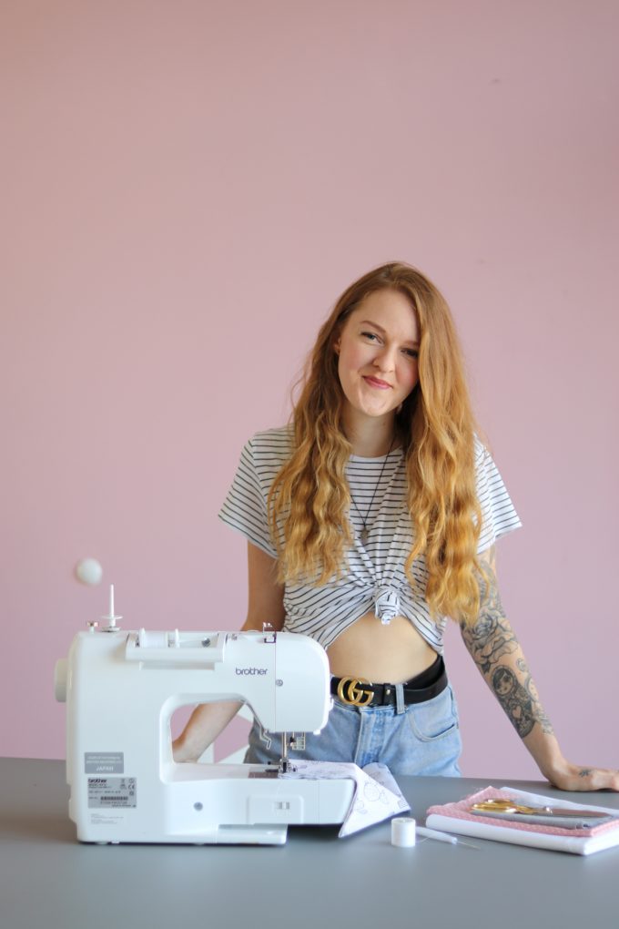 Portrait Photo Shooting in Berlin: Maria of NUDE Collective - Luloveshandmade