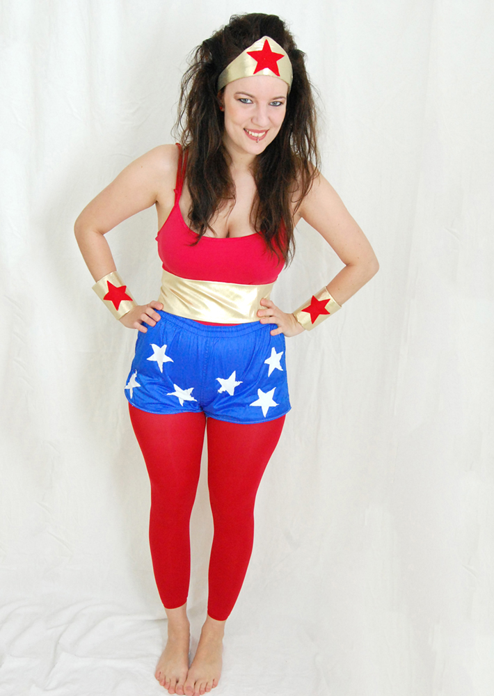 Luloveshandmade-Easy DIY Costumes-Kostüm selbermachen-10a-Wonder Woman